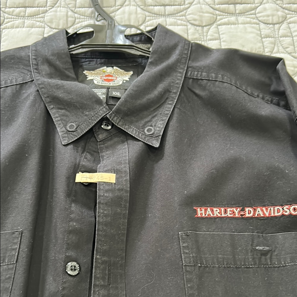 Men’s Harley Davidson shirt